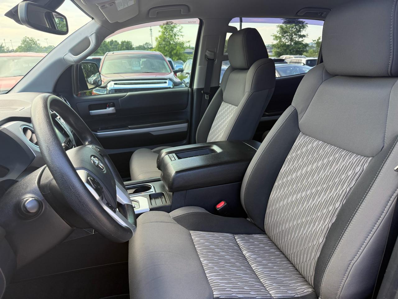 Toyota Tundra 4WD SR5 CrewMax 5.5' Bed 5.7L (Natl) 2020