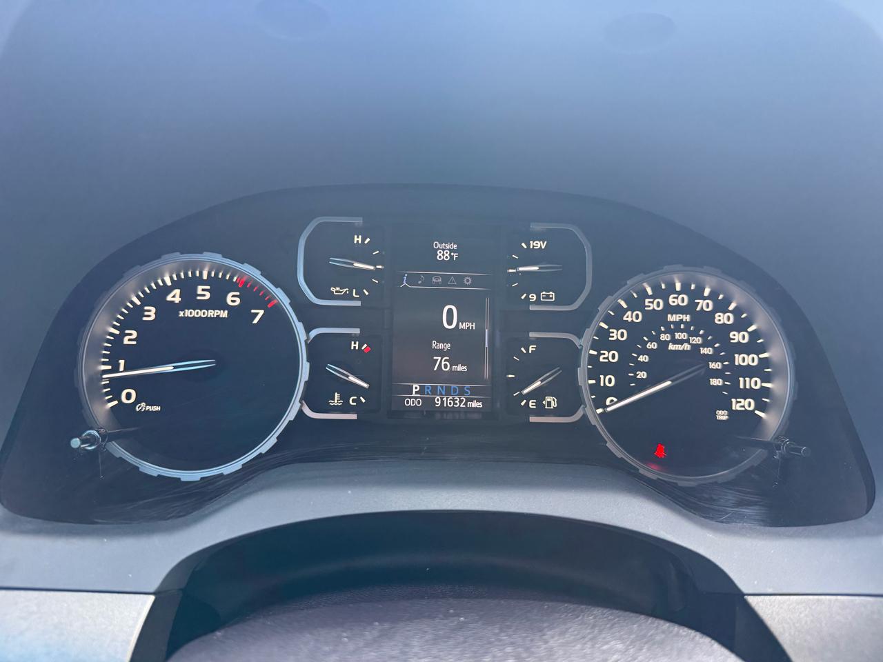 Toyota Tundra 4WD SR5 CrewMax 5.5' Bed 5.7L (Natl) 2020