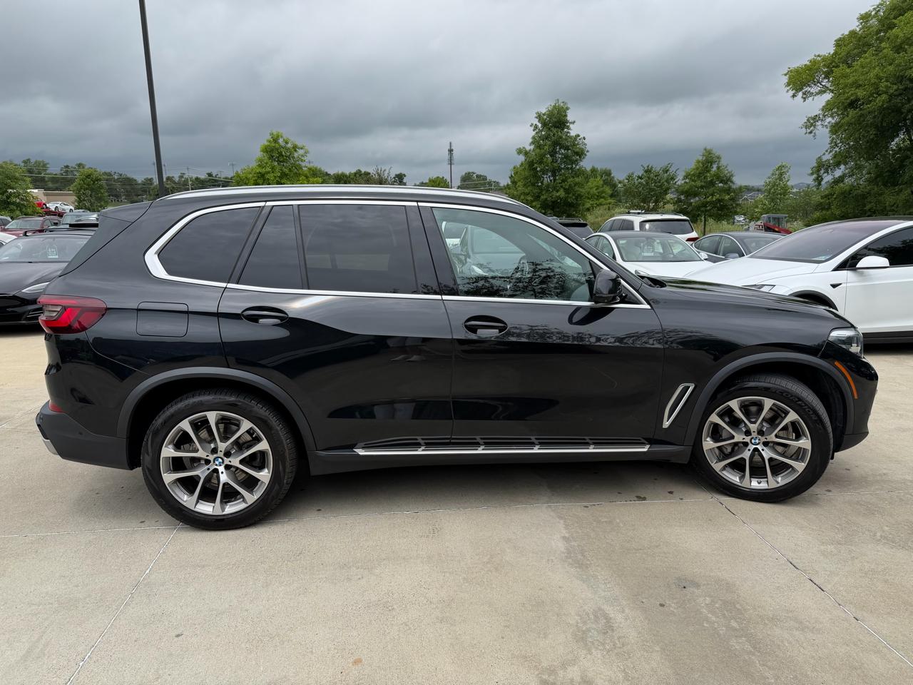 BMW X5 sDrive40i Sports Activity Vehicle 2021