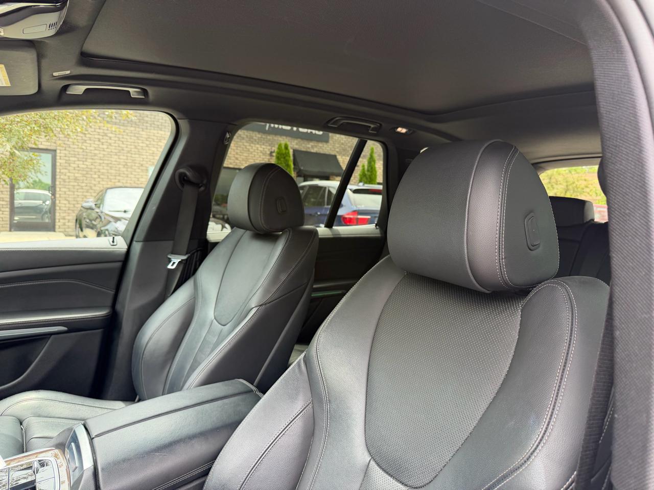 BMW X5 sDrive40i Sports Activity Vehicle 2021