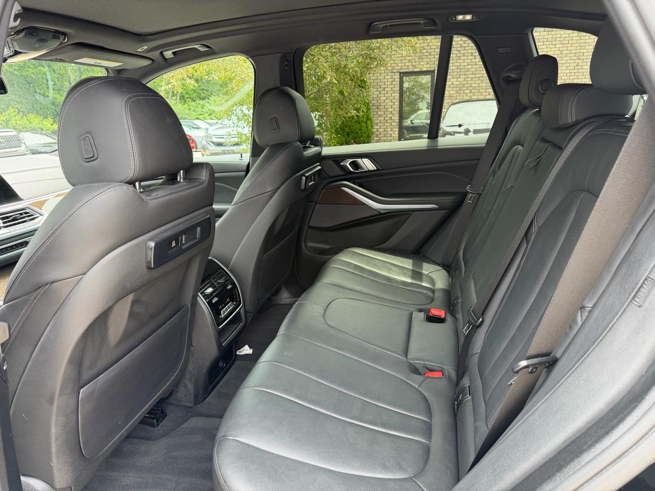 BMW X5 sDrive40i Sports Activity Vehicle 2021