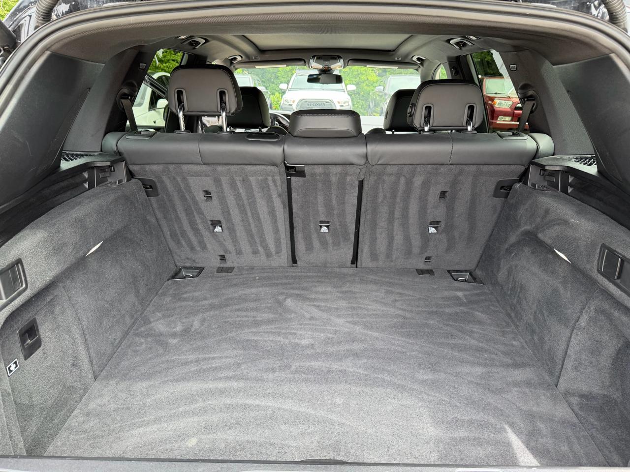 BMW X5 sDrive40i Sports Activity Vehicle 2021