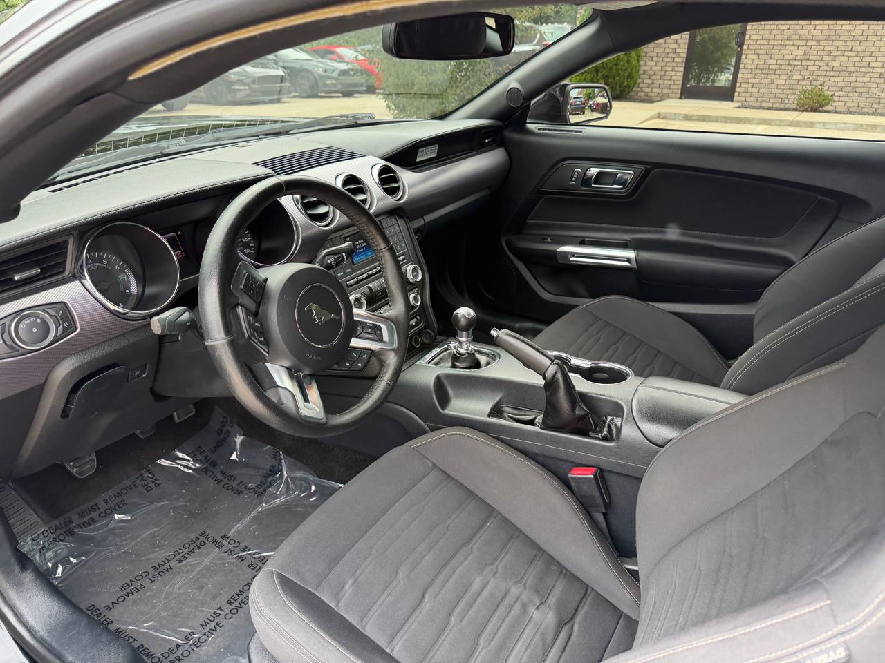 Ford Mustang 2dr Fastback GT Premium 2015