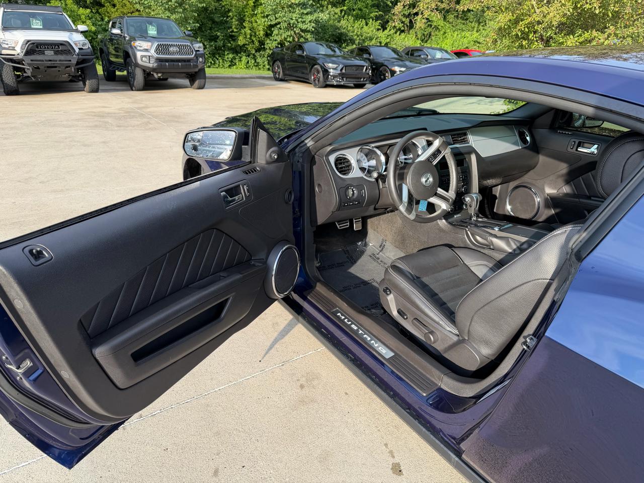 Ford Mustang 2dr Cpe GT Premium 2012