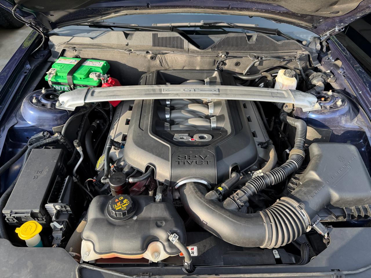 Ford Mustang 2dr Cpe GT Premium 2012