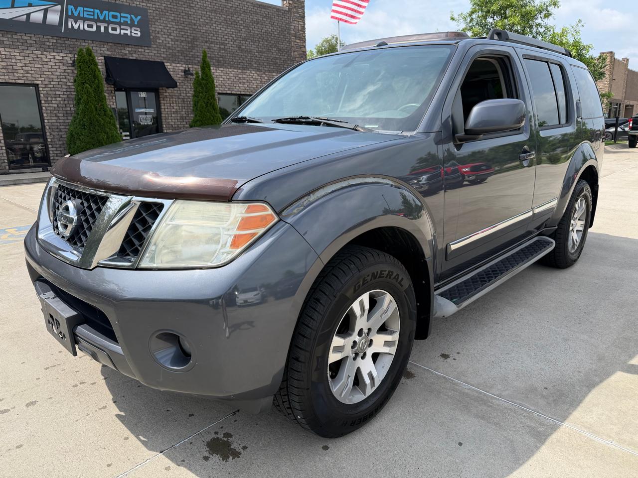 Nissan Pathfinder 4WD 4dr V6 SE 2012