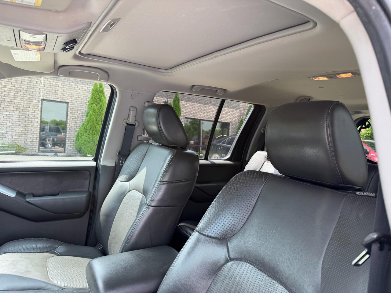 Nissan Pathfinder 4WD 4dr V6 SE 2012