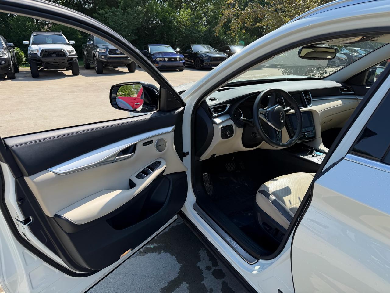 Infiniti QX50 Sensory AWD 2021
