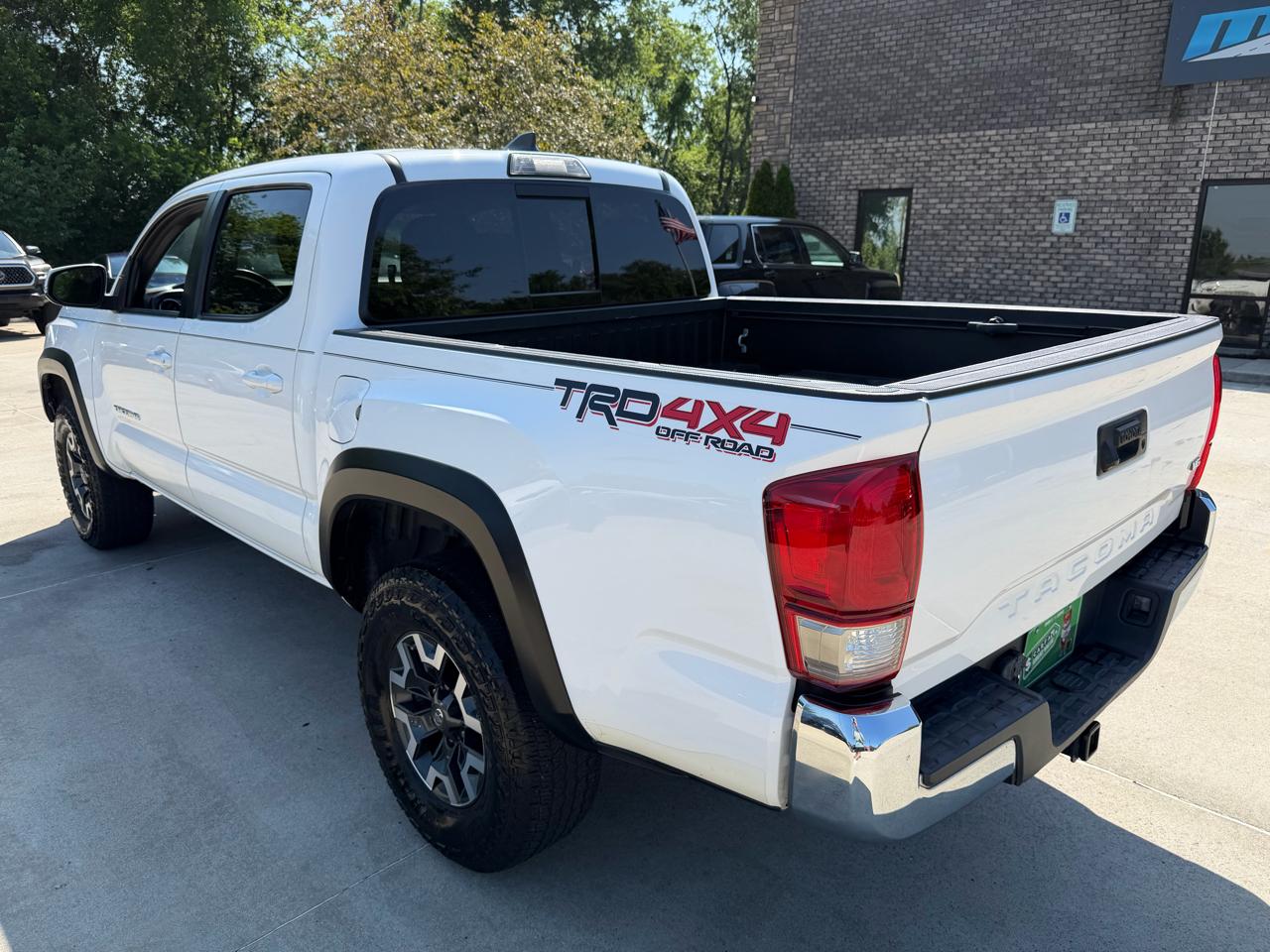 Toyota Tacoma  2017
