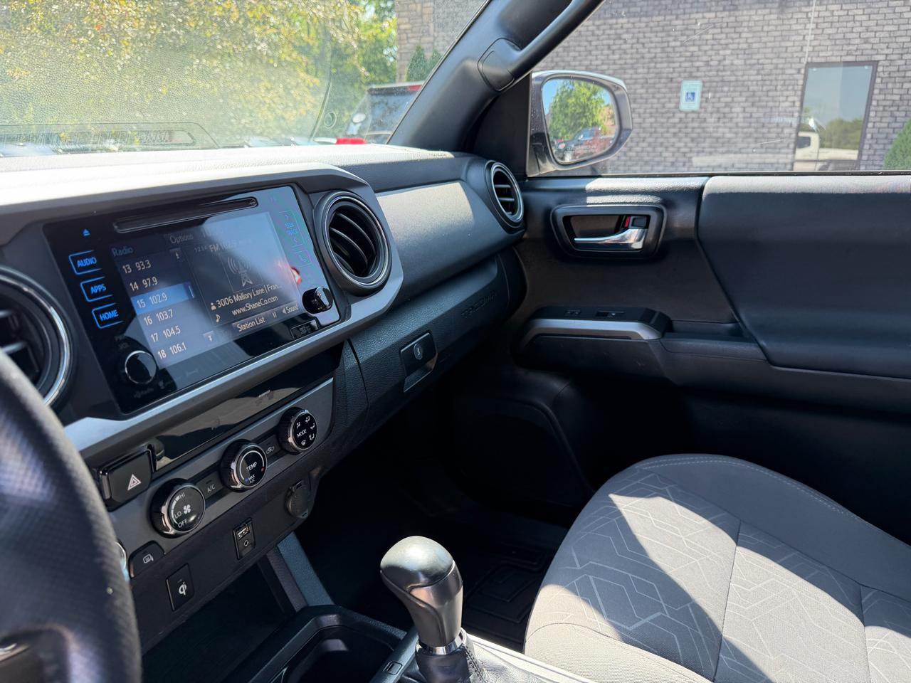 Toyota Tacoma  2017