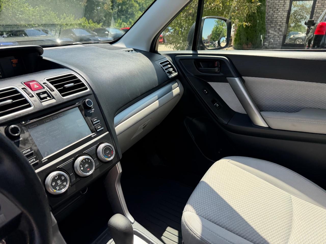 Subaru Forester 2.5i CVT 2017