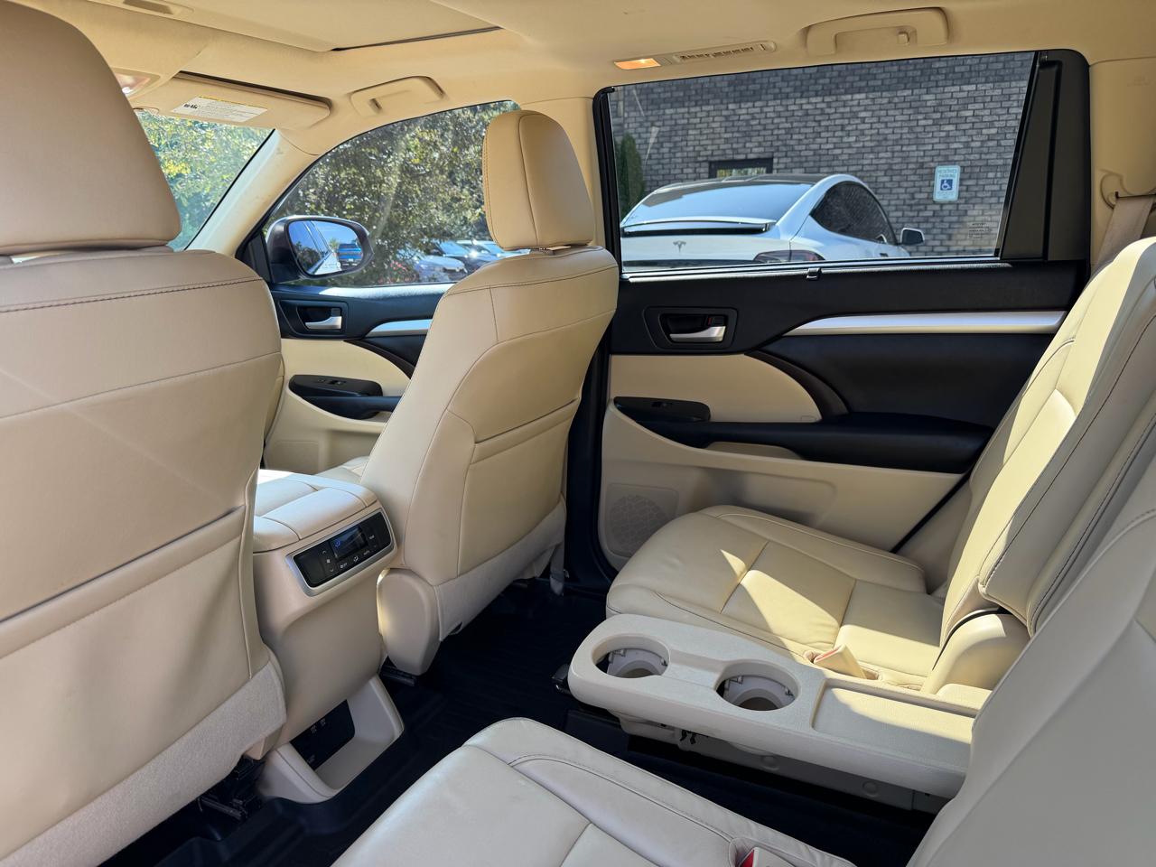 Toyota Highlander  2017