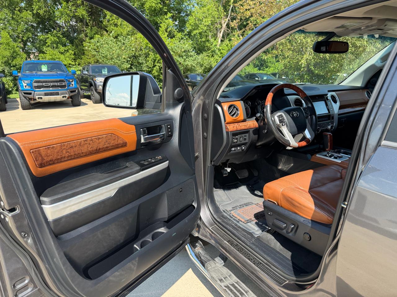 Toyota Tundra 2WD Truck  2014