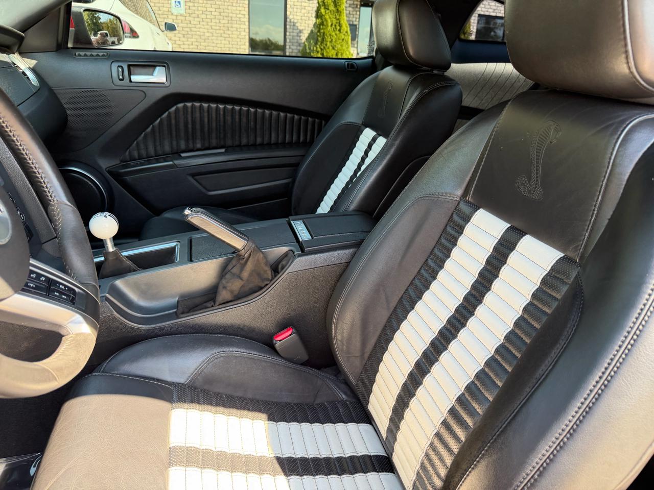 Ford Mustang 2dr Cpe Shelby GT500 2010