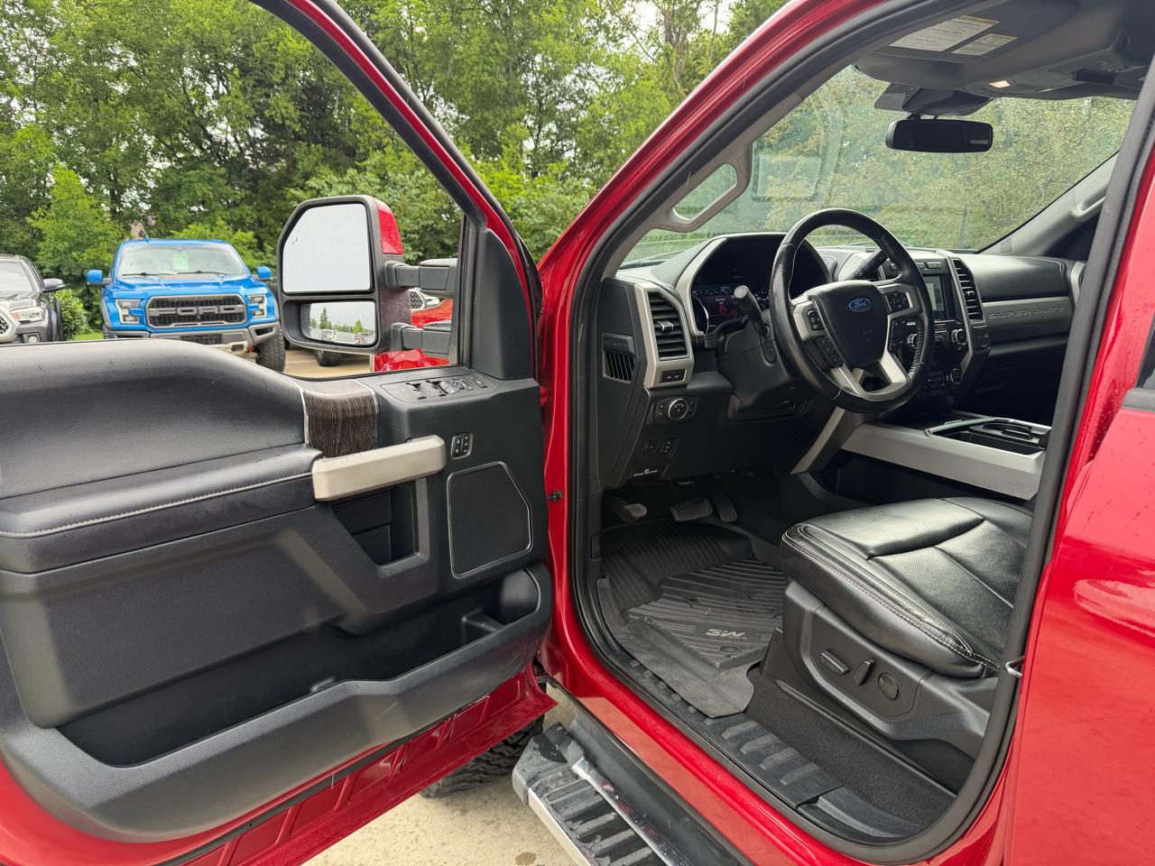 Ford Super Duty F-250 SRW 4WD Crew Cab 156" Lariat 2021