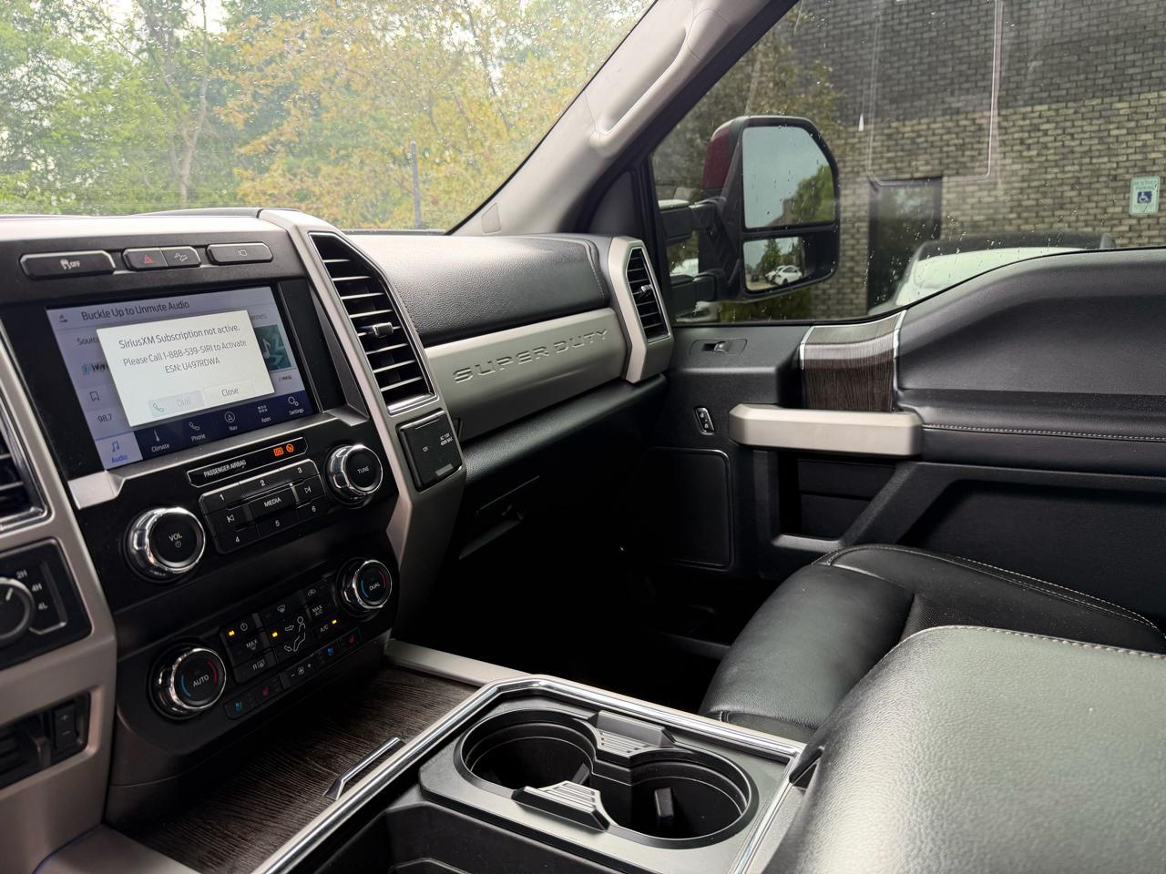 Ford Super Duty F-250 SRW 4WD Crew Cab 156" Lariat 2021