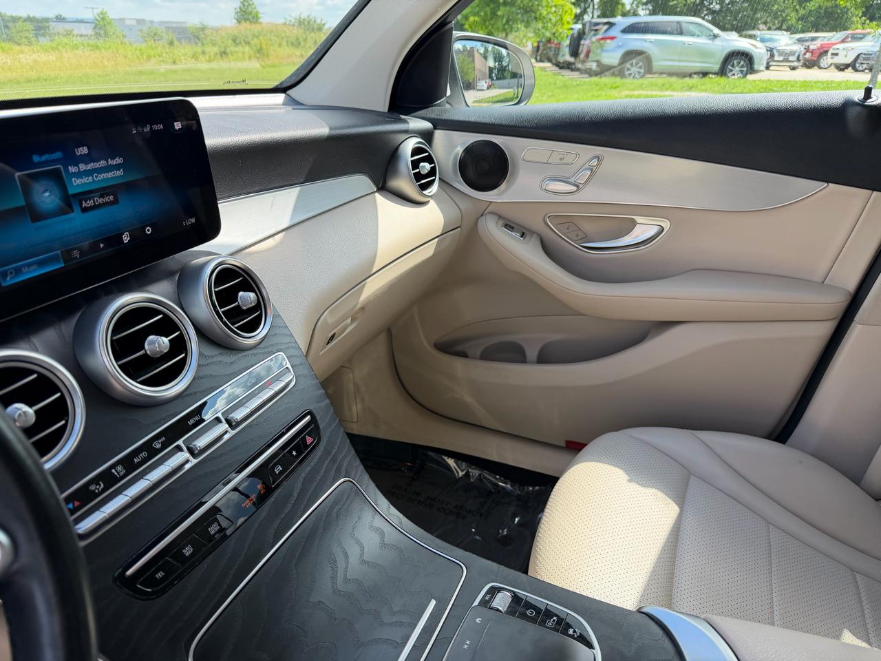 Mercedes-Benz GLC GLC 300 SUV 2021