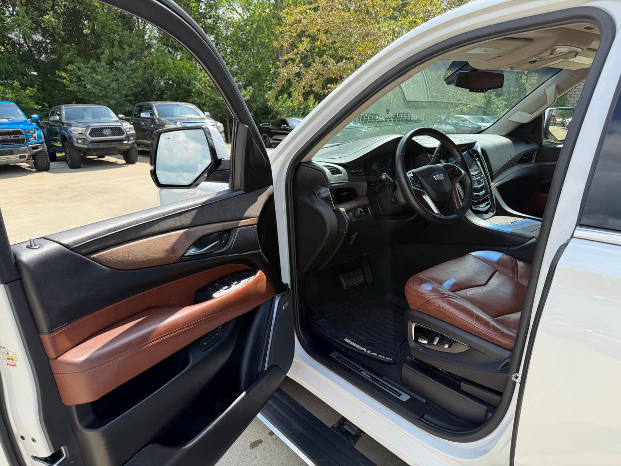 Cadillac Escalade 2WD 4dr Premium Collection 2016