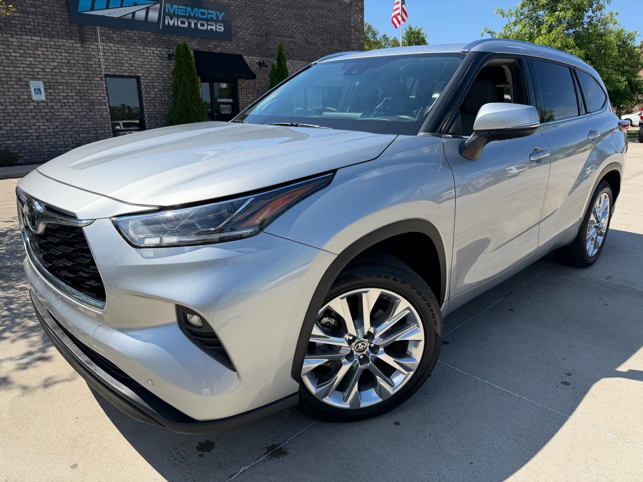 Toyota Highlander  2021