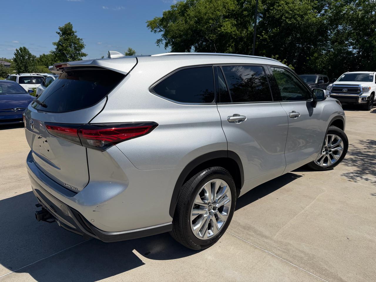 Toyota Highlander  2021