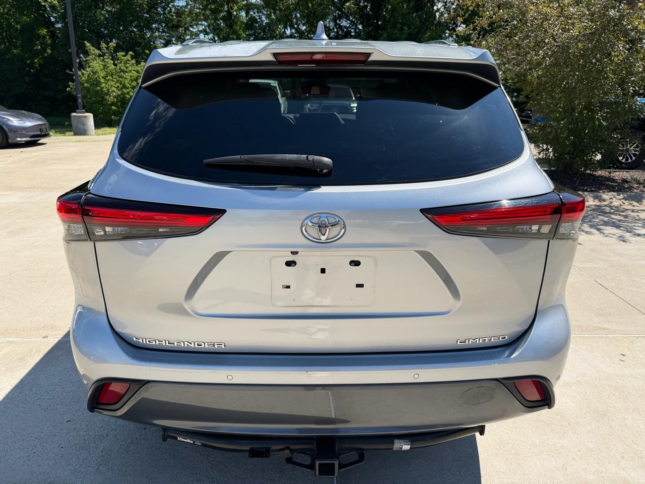 Toyota Highlander  2021