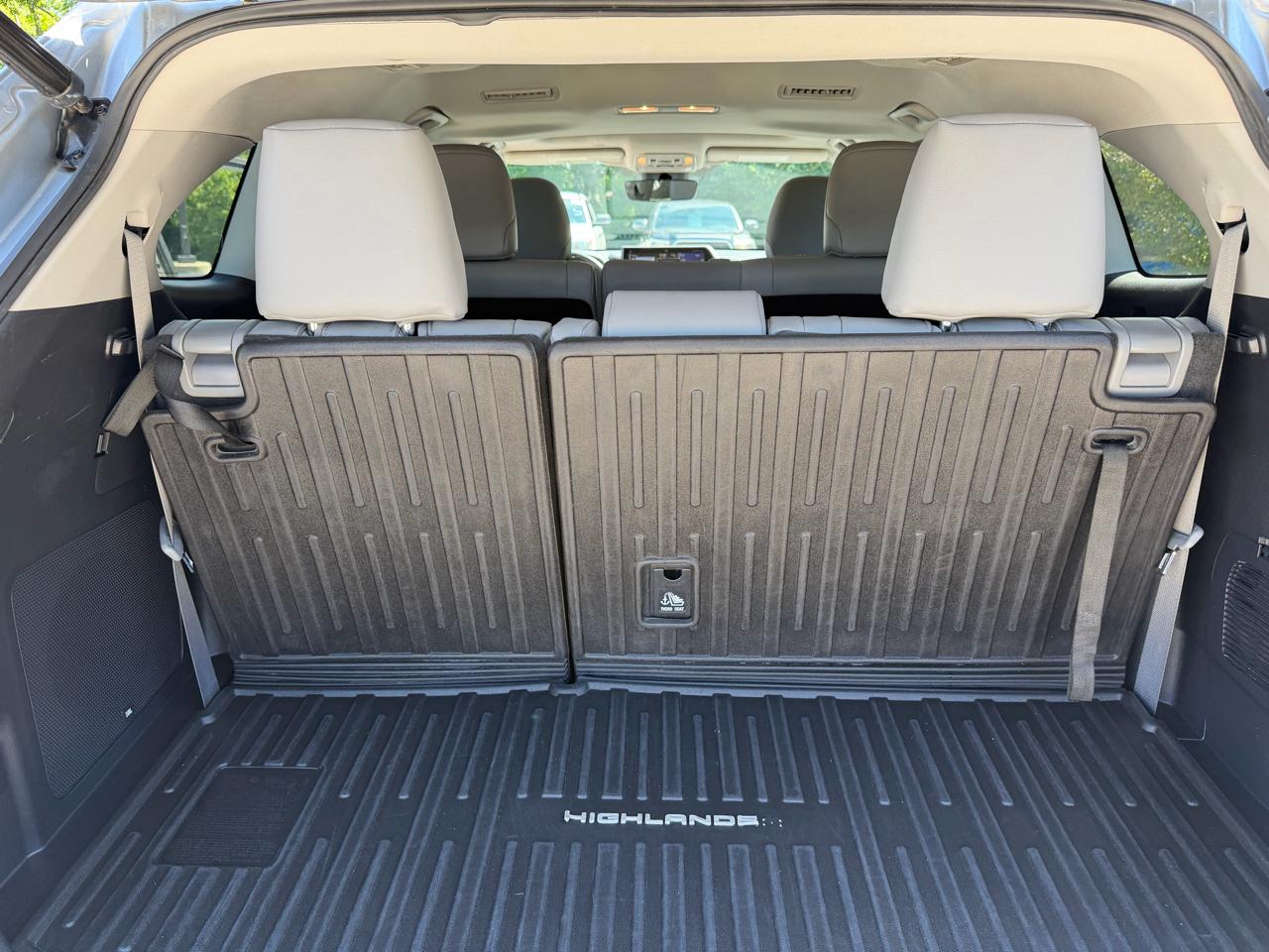 Toyota Highlander  2021
