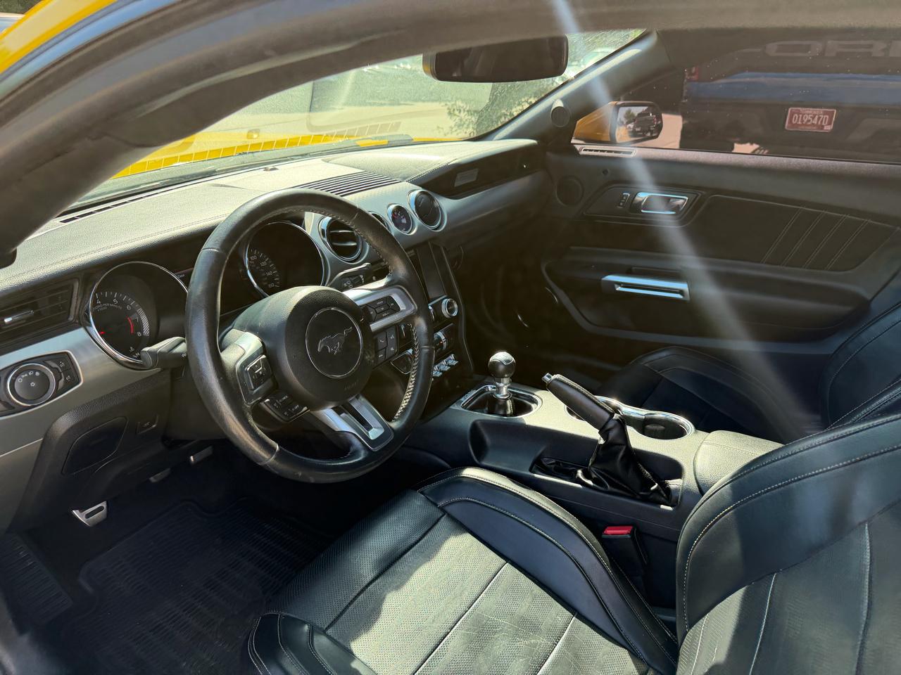 Ford Mustang 2dr Fastback GT Premium 2015