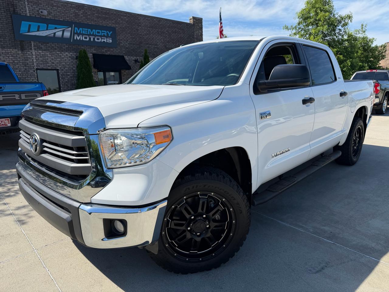 Toyota Tundra 2WD Truck  2014