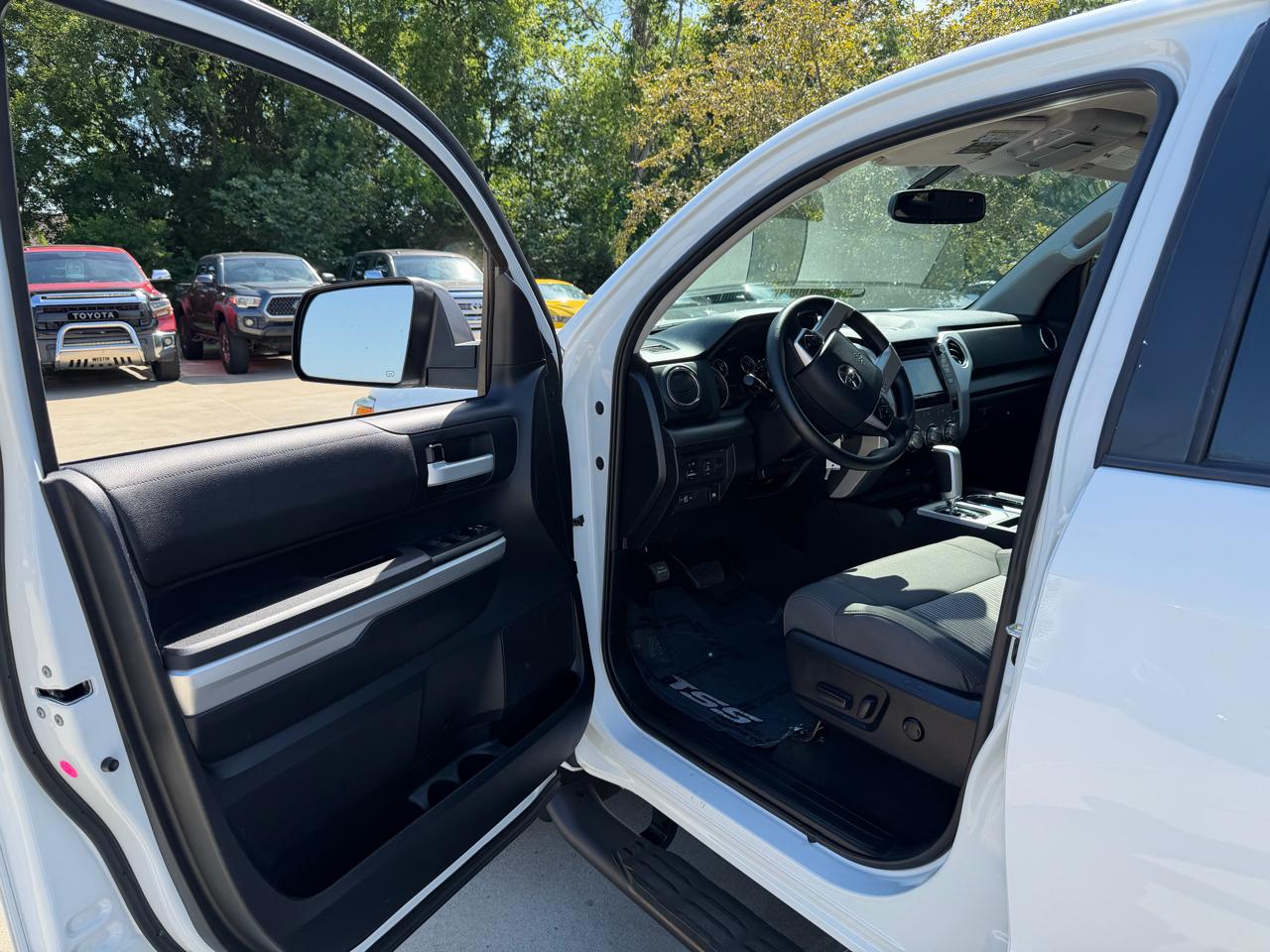 Toyota Tundra 2WD Truck  2014