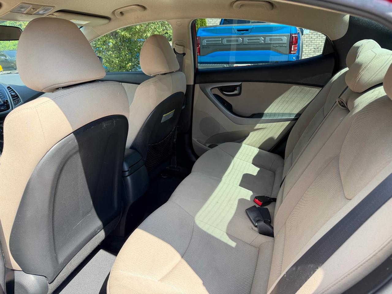 Hyundai Elantra 4dr Sdn Auto SE 2016