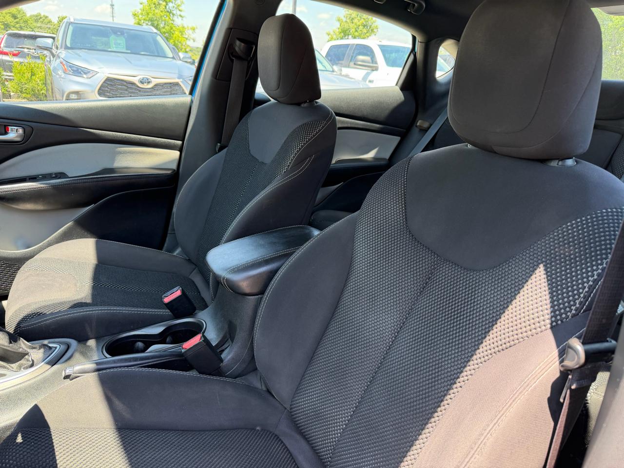 Dodge Dart 4dr Sdn SXT 2015