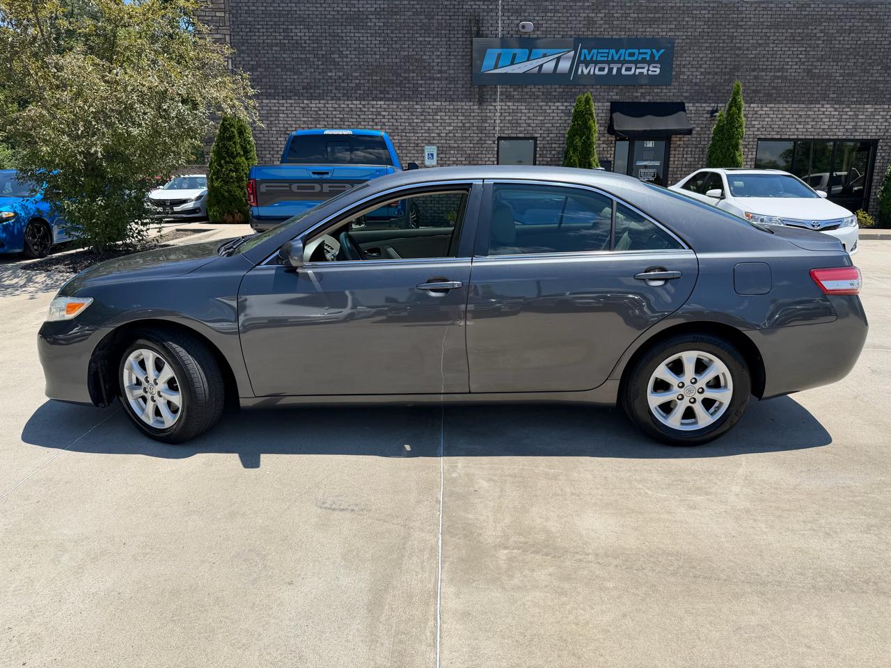 Toyota Camry  2011