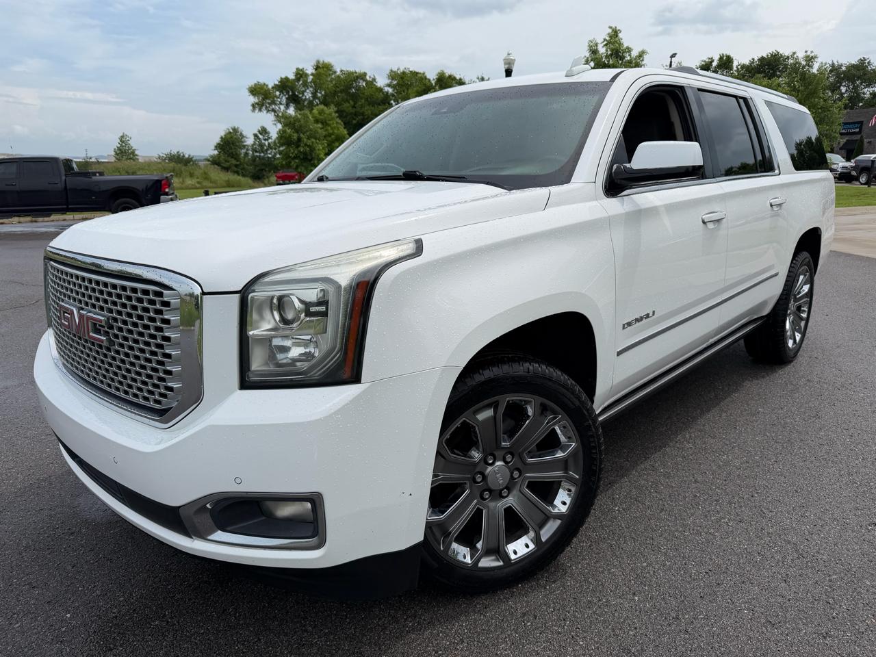 GMC Yukon XL 2WD 4dr Denali 2015
