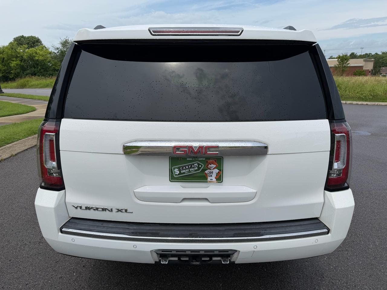 GMC Yukon XL 2WD 4dr Denali 2015