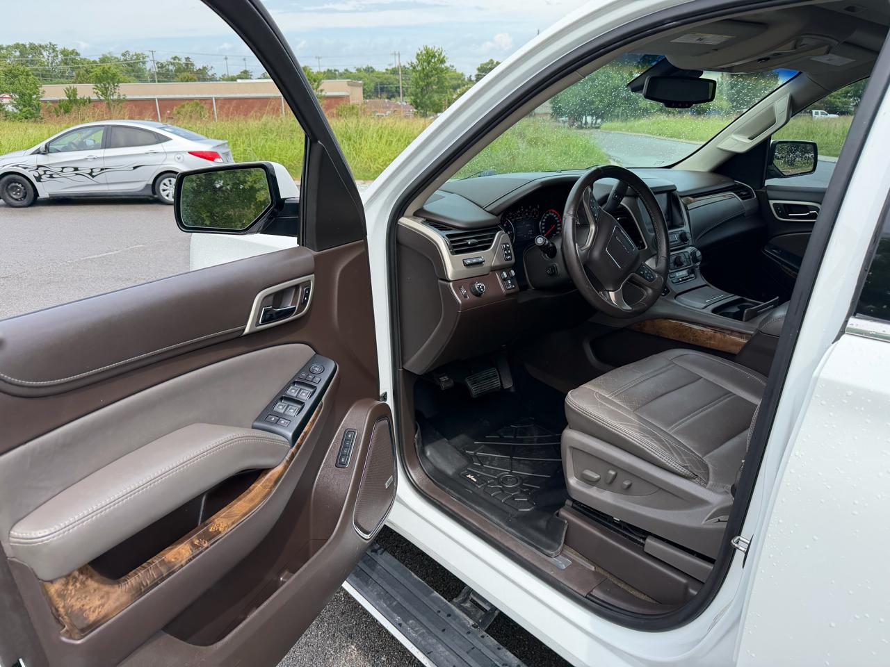 GMC Yukon XL 2WD 4dr Denali 2015