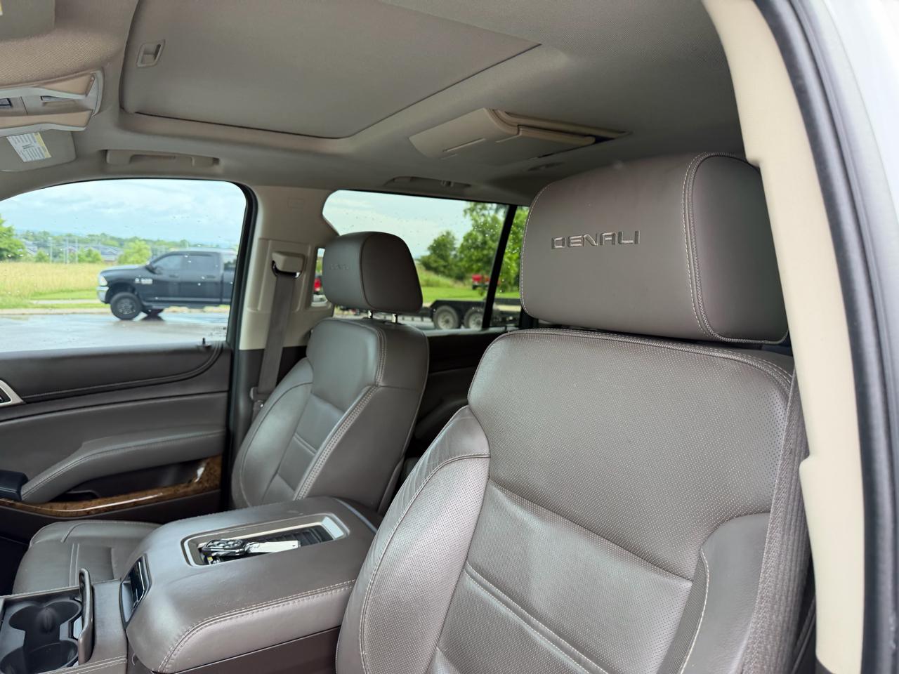 GMC Yukon XL 2WD 4dr Denali 2015