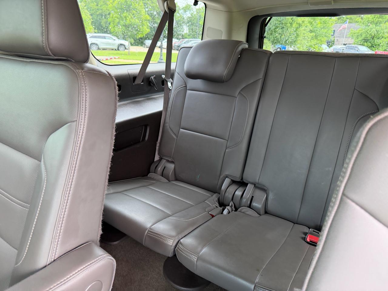 GMC Yukon XL 2WD 4dr Denali 2015