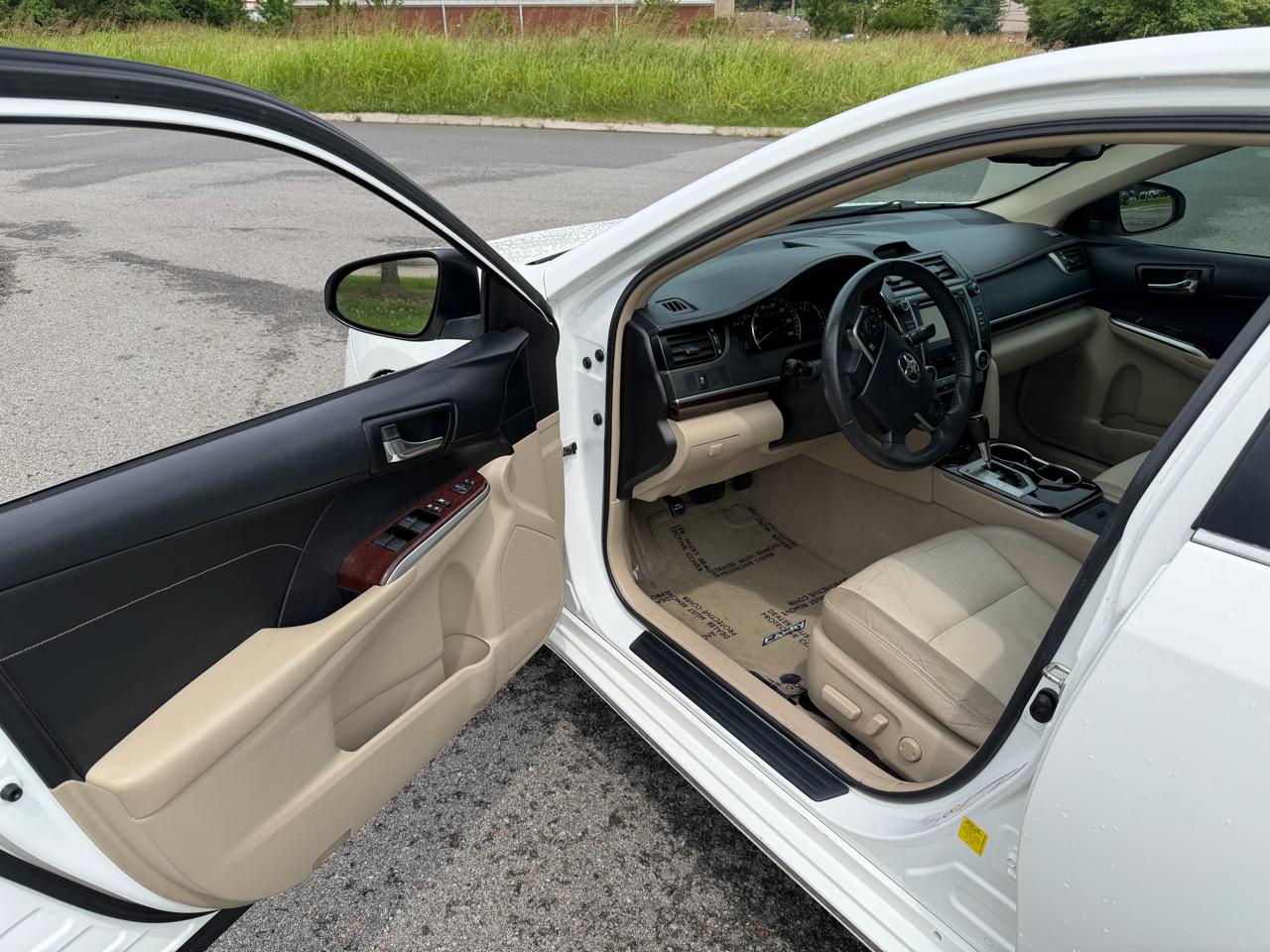 Toyota Camry  2014
