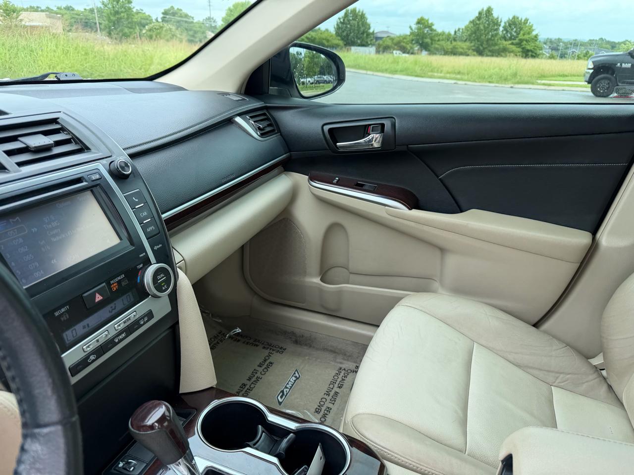 Toyota Camry  2014