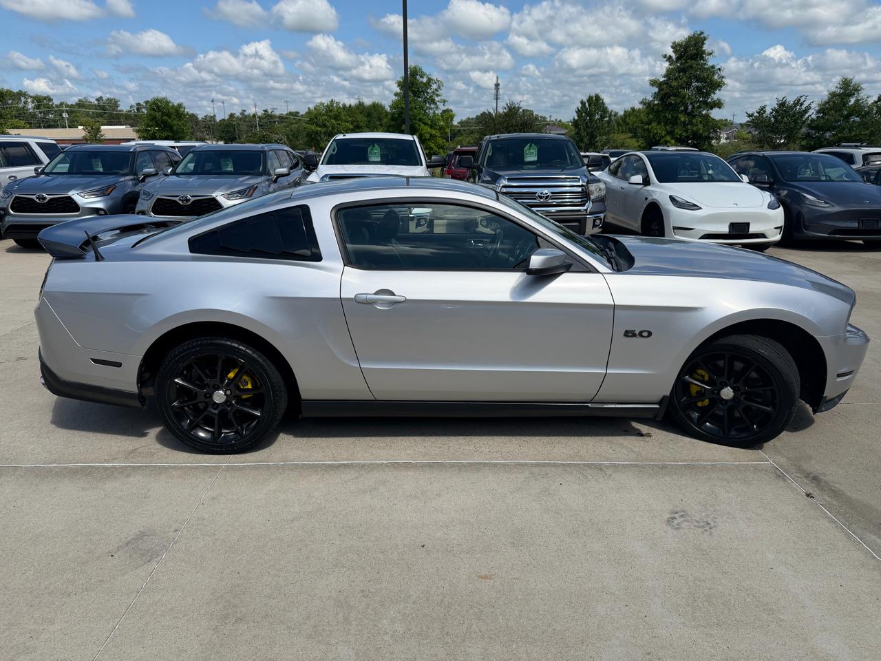 Ford Mustang 2dr Cpe GT 2011