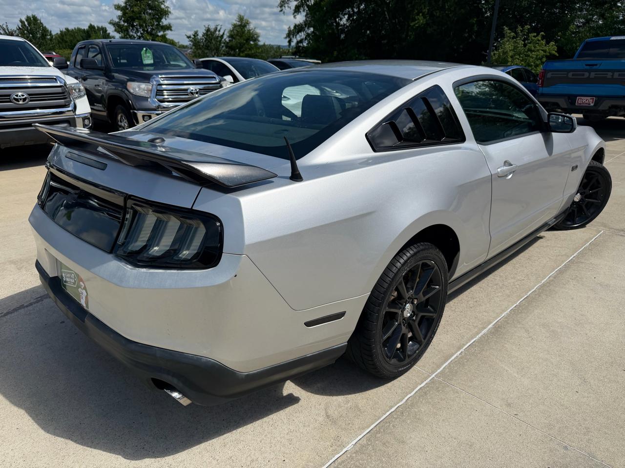 Ford Mustang 2dr Cpe GT 2011