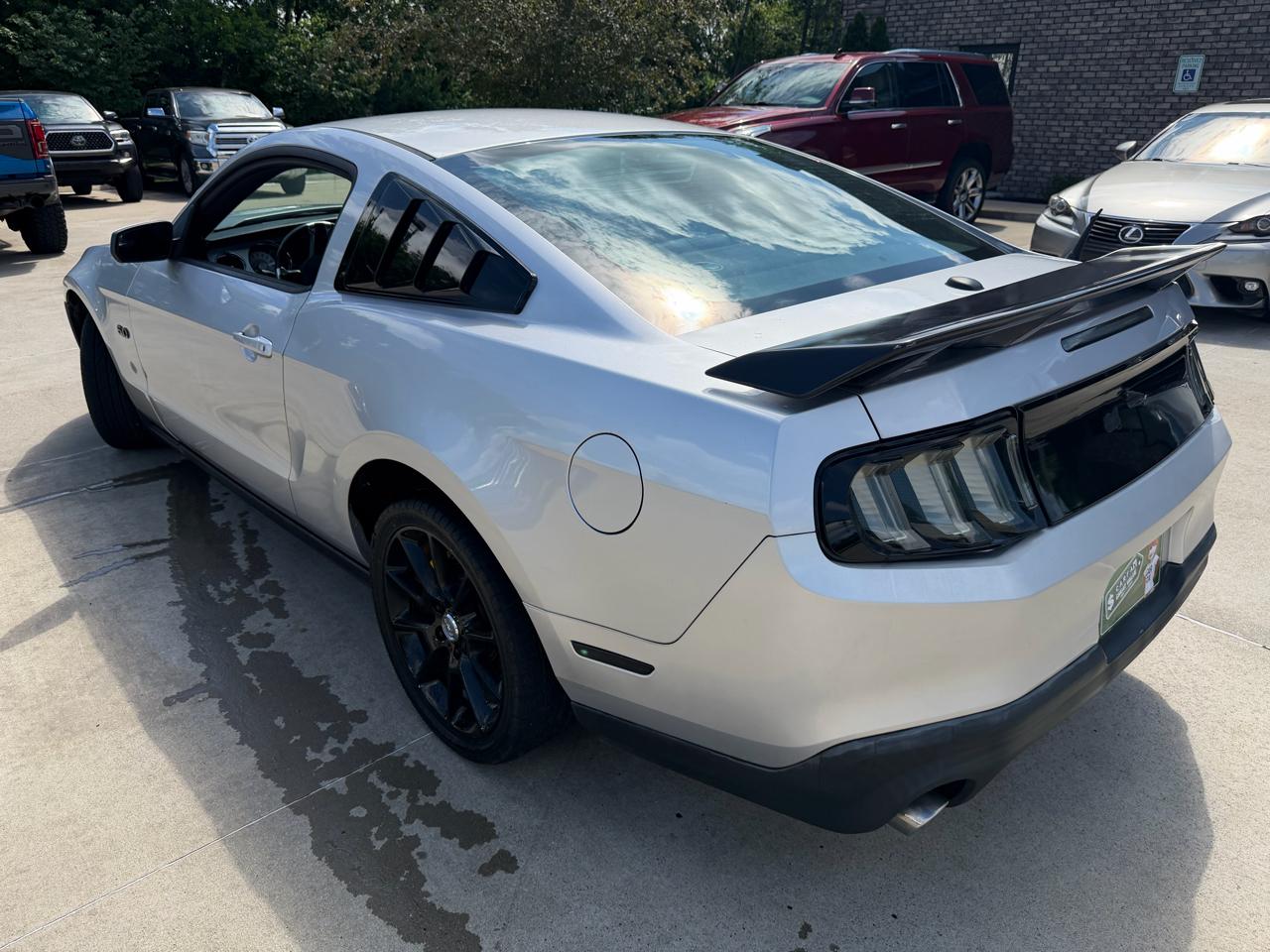 Ford Mustang 2dr Cpe GT 2011