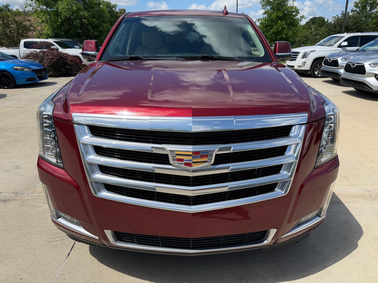 Cadillac Escalade 2WD 4dr Luxury 2019