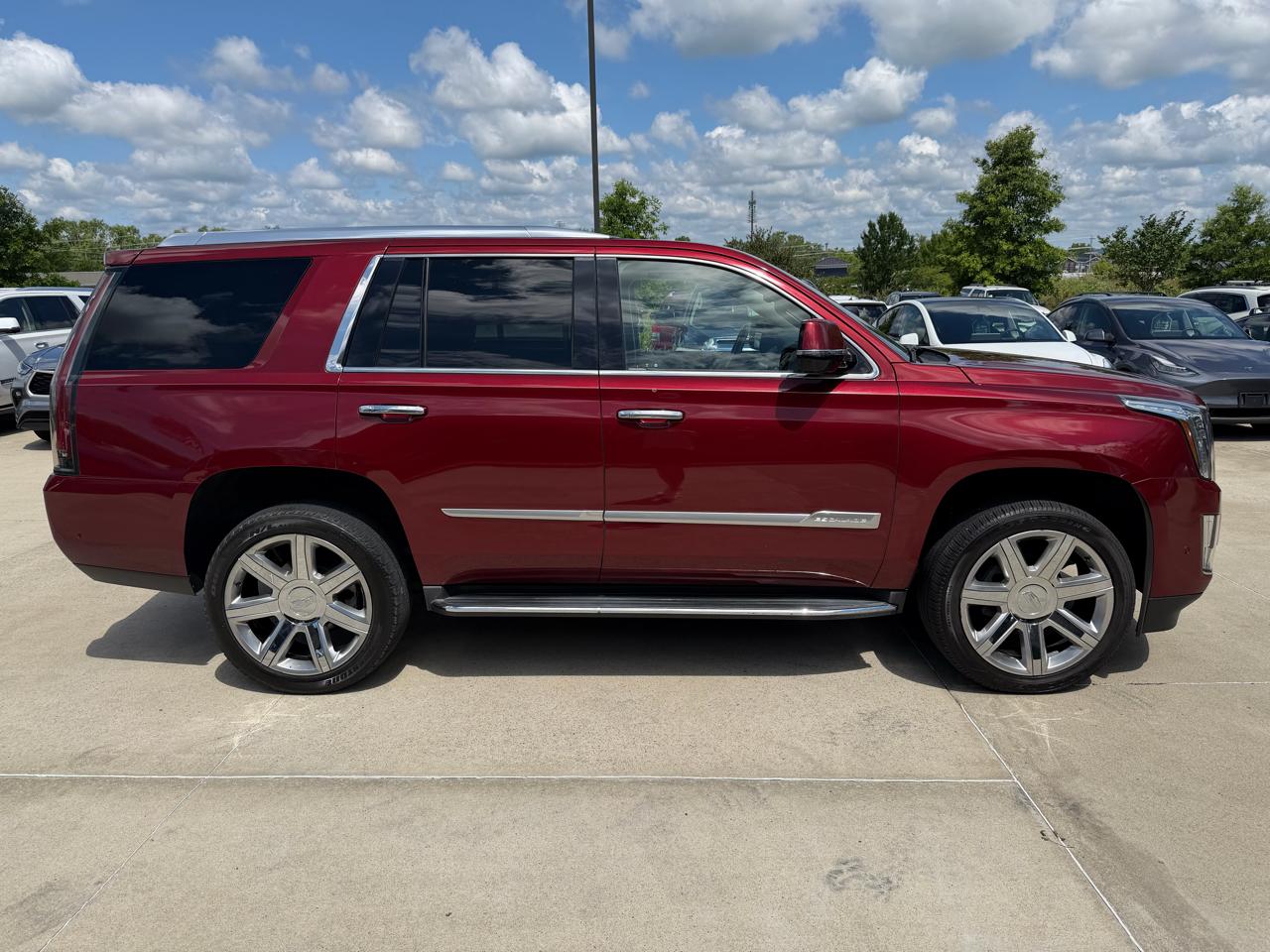 Cadillac Escalade 2WD 4dr Luxury 2019