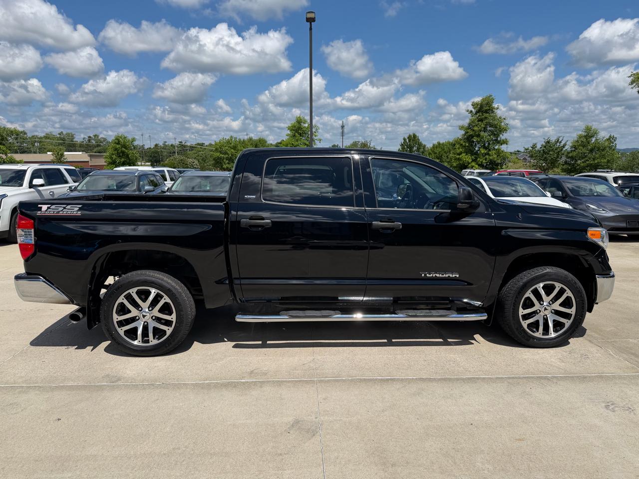 Toyota Tundra 2WD  2017