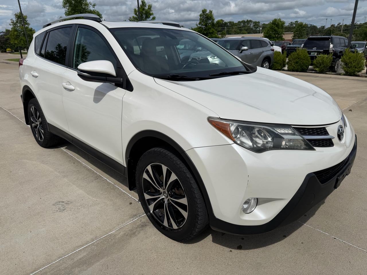 Toyota RAV4  2015