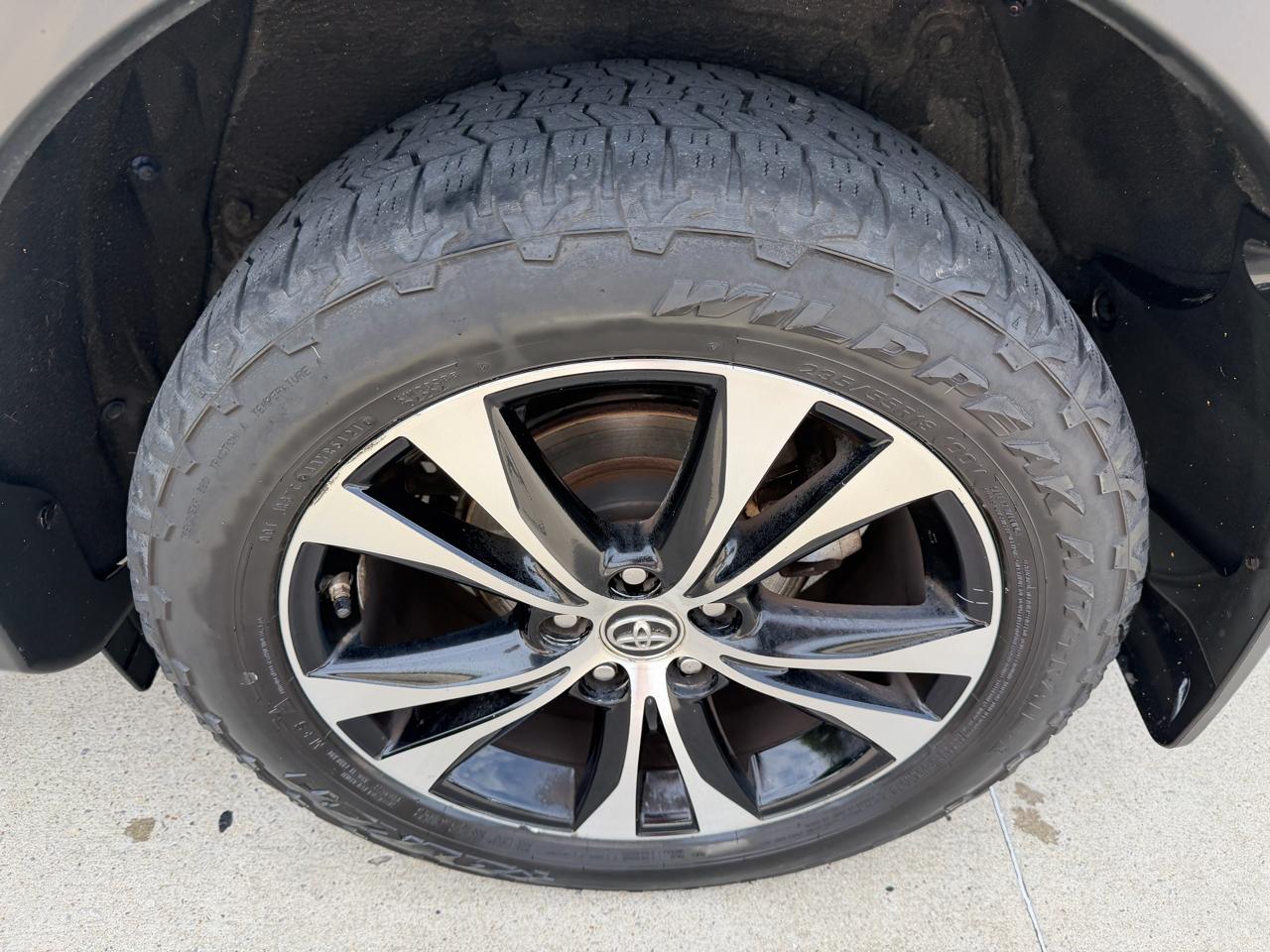 Toyota RAV4  2015