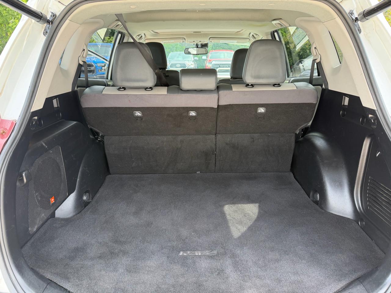 Toyota RAV4  2015