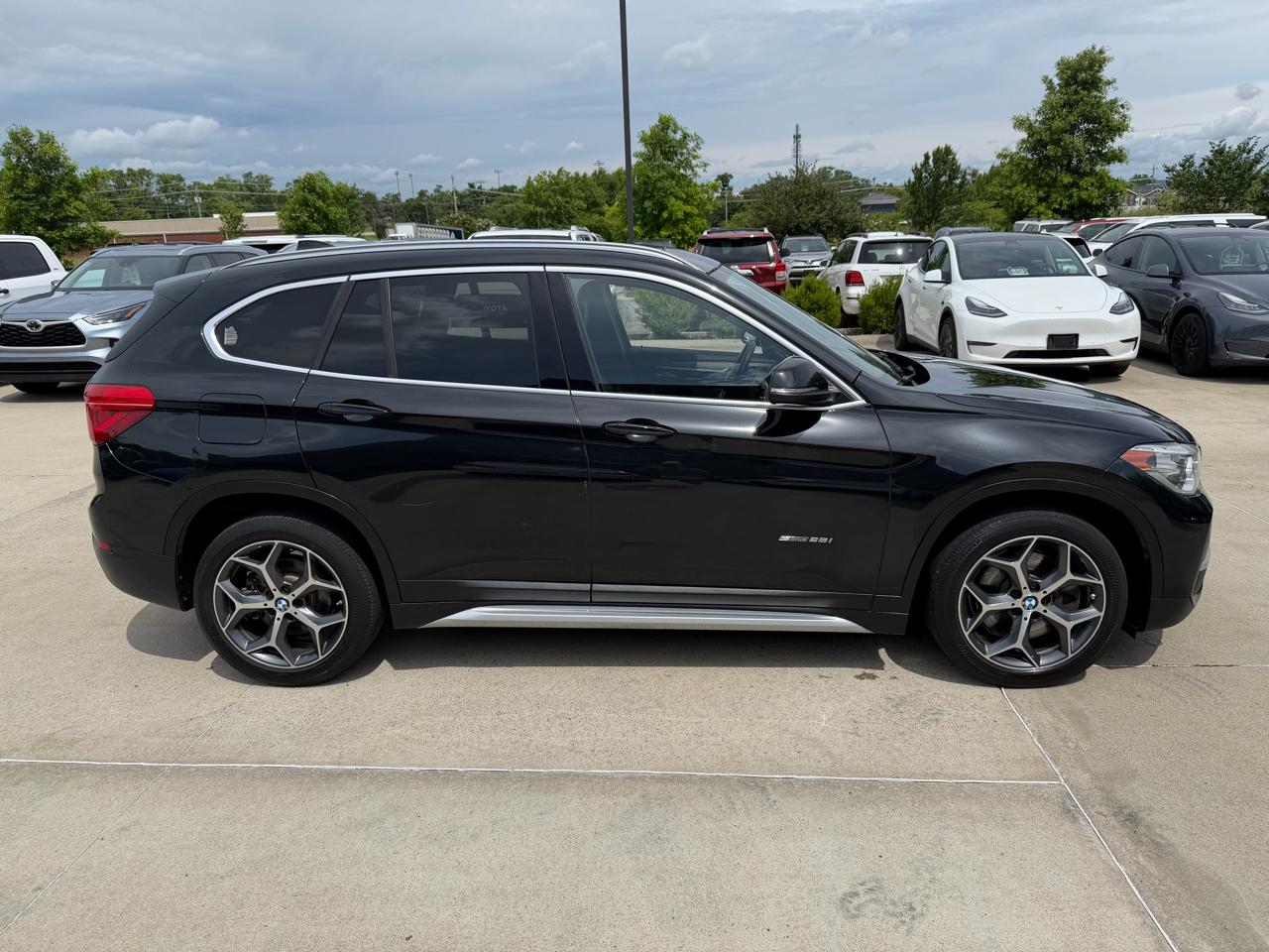 BMW X1 sDrive28i Sports Activity Vehicle 2017