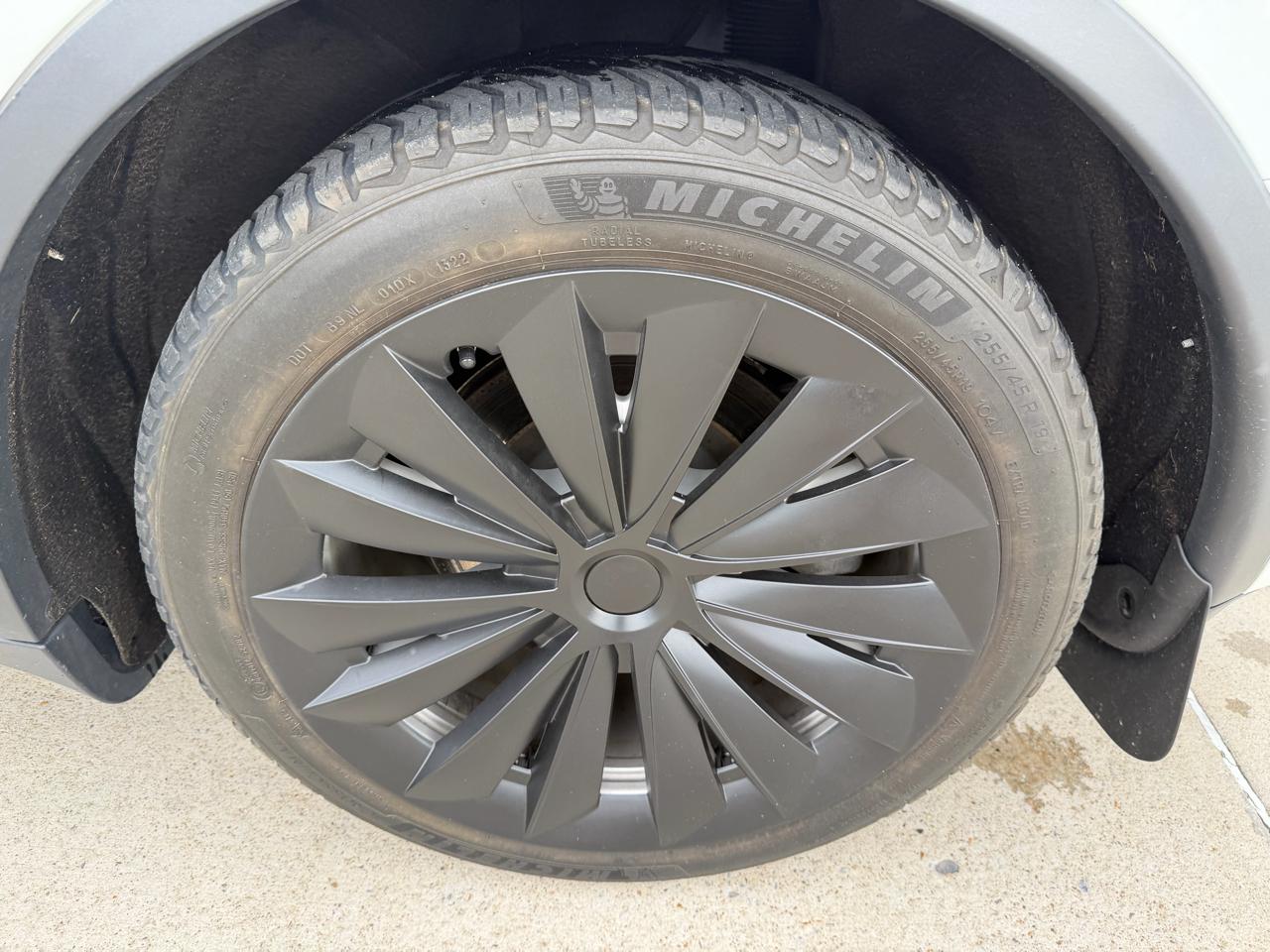 Tesla Model Y Long Range AWD 2021